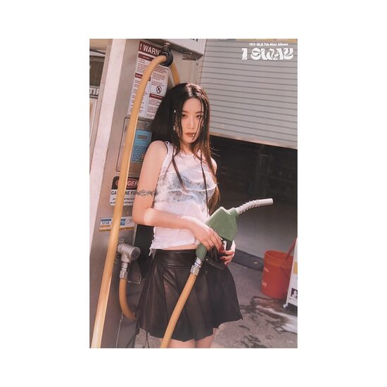 POSTER | i-dle [I SWAY] / Shuhua